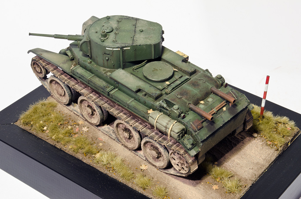 Tamiya Soviet BT-7 Tank 1/35