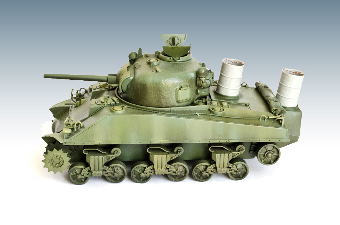 Sherman M4A2 with wading stacks dragon models 1/35 by Andreas Grewin